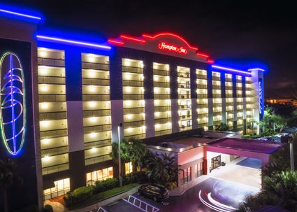 Hampton Inn Cocoa Beach - $219 – Port Canaveral Hotel w/ Free Airport Shuttle Hampton Inn Cocoa Beach