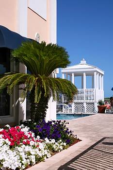 Royal Mansions Condominium Resort Hotel - $799 – 5 Night Stay – Royal Mansions Resort Vacation – 6 Person Patio Suite Package